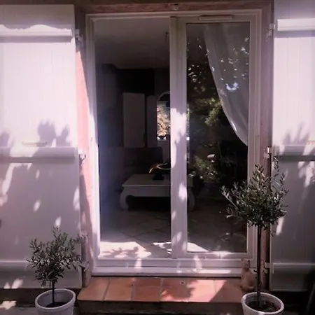 Maison De 3 Chambres Avec Piscine Partagee Jacuzzi Et Jardin Clos A